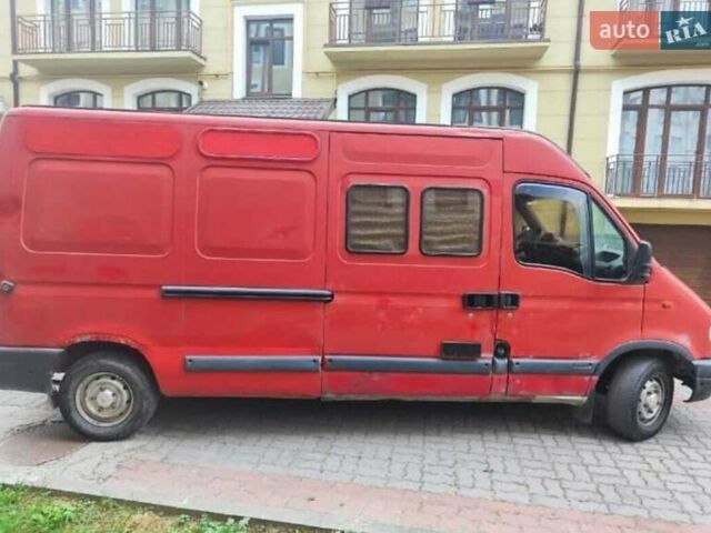 Красный Рено Мастер, объемом двигателя 2.5 л и пробегом 300 тыс. км за 5074 $, фото 3 на Automoto.ua