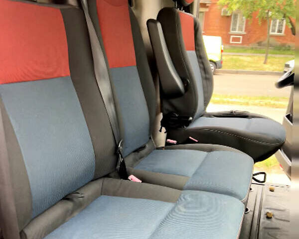 Червоний Рено Мастєр, об'ємом двигуна 2.3 л та пробігом 350 тис. км за 10500 $, фото 17 на Automoto.ua