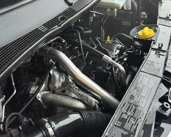 Красный Рено Мастер, объемом двигателя 2.3 л и пробегом 228 тыс. км за 18500 $, фото 21 на Automoto.ua