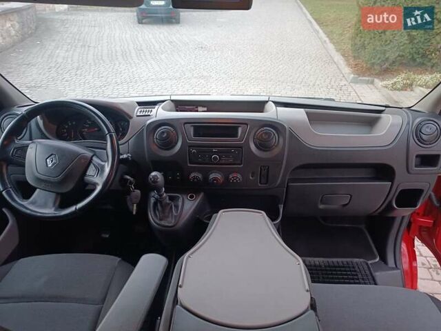 Красный Рено Мастер, объемом двигателя 2.3 л и пробегом 239 тыс. км за 15800 $, фото 41 на Automoto.ua
