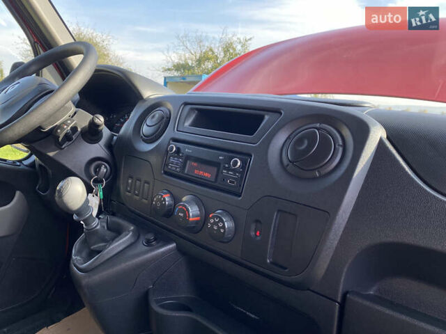 Красный Рено Мастер, объемом двигателя 2.3 л и пробегом 190 тыс. км за 17900 $, фото 27 на Automoto.ua