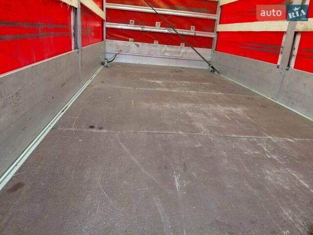 Красный Рено Мастер, объемом двигателя 2.3 л и пробегом 320 тыс. км за 18000 $, фото 13 на Automoto.ua