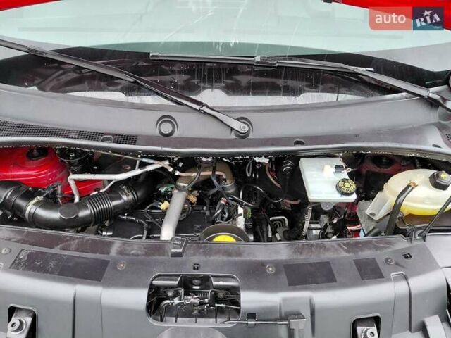 Красный Рено Мастер, объемом двигателя 2.3 л и пробегом 320 тыс. км за 18000 $, фото 7 на Automoto.ua