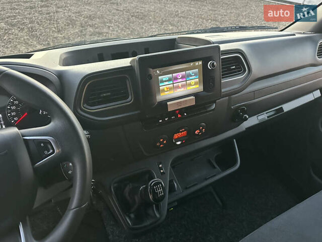 Красный Рено Мастер, объемом двигателя 2.3 л и пробегом 216 тыс. км за 31500 $, фото 23 на Automoto.ua