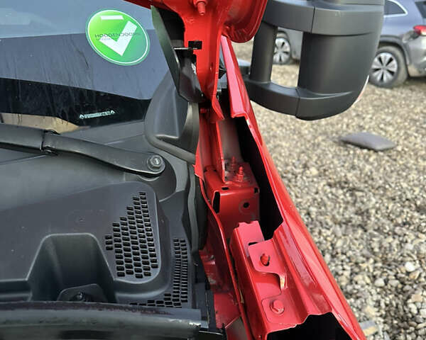 Красный Рено Мастер, объемом двигателя 2.3 л и пробегом 216 тыс. км за 31500 $, фото 32 на Automoto.ua