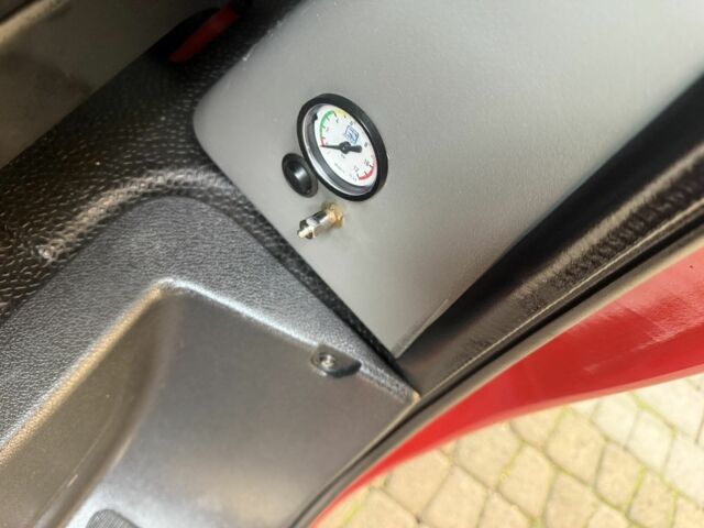 Красный Рено Мастер, объемом двигателя 2.3 л и пробегом 354 тыс. км за 20400 $, фото 7 на Automoto.ua