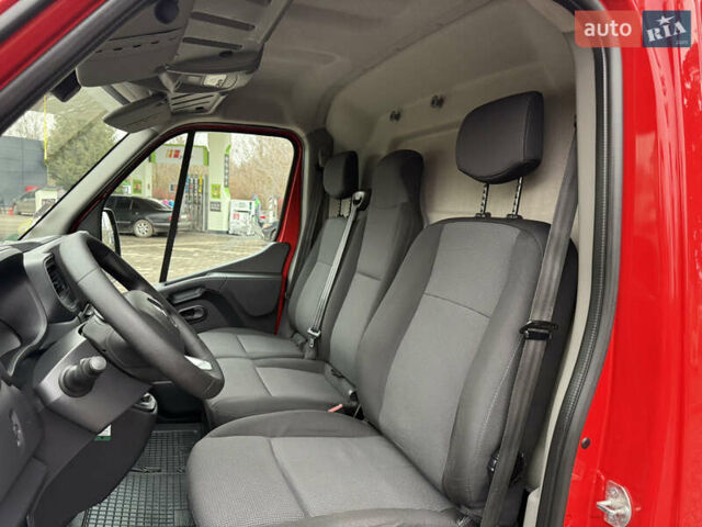 Красный Рено Мастер, объемом двигателя 0 л и пробегом 249 тыс. км за 21900 $, фото 59 на Automoto.ua