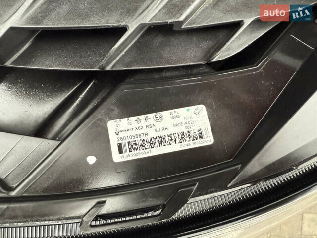 Красный Рено Мастер, объемом двигателя 0 л и пробегом 249 тыс. км за 21900 $, фото 93 на Automoto.ua