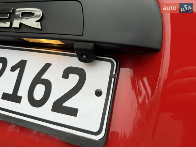 Красный Рено Мастер, объемом двигателя 0 л и пробегом 249 тыс. км за 21900 $, фото 18 на Automoto.ua