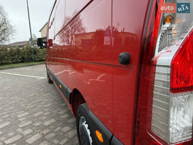 Красный Рено Мастер, объемом двигателя 0 л и пробегом 249 тыс. км за 21900 $, фото 13 на Automoto.ua