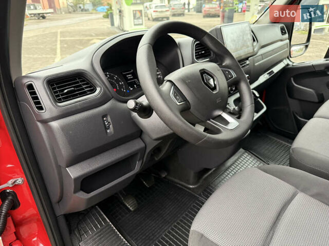 Красный Рено Мастер, объемом двигателя 0 л и пробегом 249 тыс. км за 21900 $, фото 51 на Automoto.ua