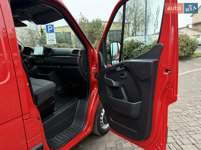 Красный Рено Мастер, объемом двигателя 0 л и пробегом 249 тыс. км за 21900 $, фото 61 на Automoto.ua