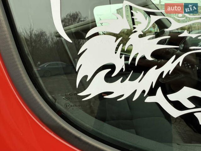 Красный Рено Мастер, объемом двигателя 0 л и пробегом 249 тыс. км за 21900 $, фото 79 на Automoto.ua