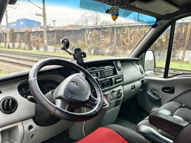 Красный Рено Мастер, объемом двигателя 2.5 л и пробегом 205 тыс. км за 9000 $, фото 2 на Automoto.ua