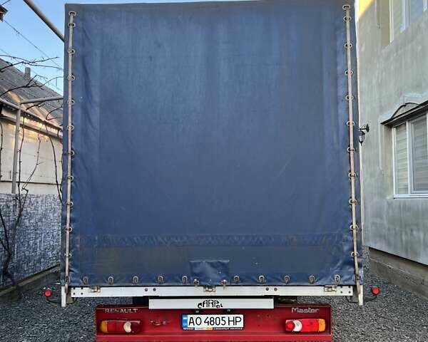 Рено Мастер 2015 в Иршава на Automoto.ua Красный Рено Мастер, объемом двигателя 2.3 л и пробегом 560 тыс. км за 12000 $, фото 3 на Automoto.ua