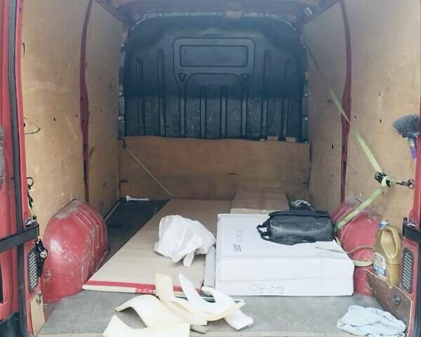Красный Рено Мастер, объемом двигателя 2.3 л и пробегом 376 тыс. км за 10000 $, фото 14 на Automoto.ua