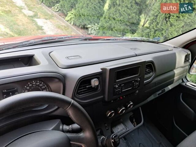 Красный Рено Мастер, объемом двигателя 2.3 л и пробегом 240 тыс. км за 16200 $, фото 16 на Automoto.ua