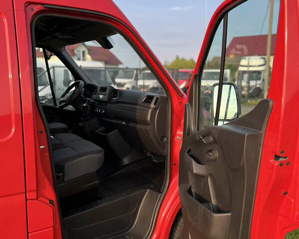 Красный Рено Мастер, объемом двигателя 2.3 л и пробегом 180 тыс. км за 18999 $, фото 33 на Automoto.ua