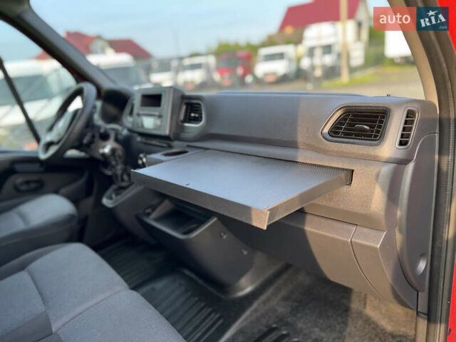 Красный Рено Мастер, объемом двигателя 2.3 л и пробегом 180 тыс. км за 18999 $, фото 22 на Automoto.ua
