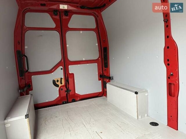 Красный Рено Мастер, объемом двигателя 2.3 л и пробегом 236 тыс. км за 22750 $, фото 58 на Automoto.ua