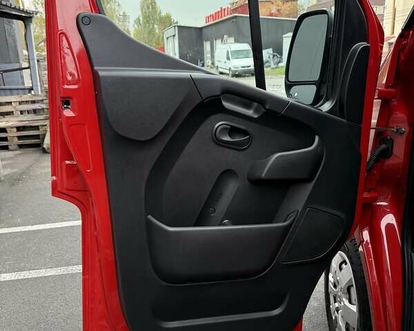 Красный Рено Мастер, объемом двигателя 2.3 л и пробегом 236 тыс. км за 22750 $, фото 22 на Automoto.ua