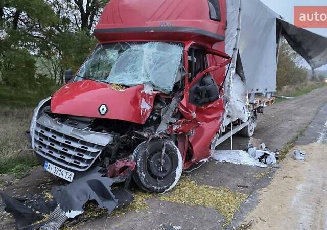 Красный Рено Мастер, объемом двигателя 2.3 л и пробегом 200 тыс. км за 6500 $, фото 3 на Automoto.ua