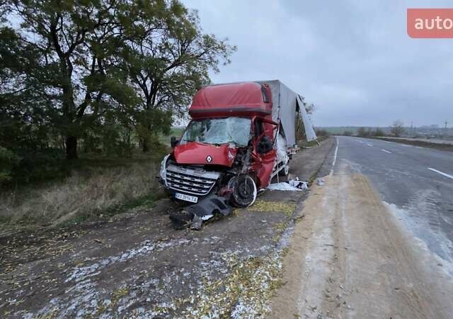 Красный Рено Мастер, объемом двигателя 2.3 л и пробегом 200 тыс. км за 6500 $, фото 7 на Automoto.ua