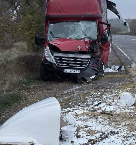 Красный Рено Мастер, объемом двигателя 2.3 л и пробегом 200 тыс. км за 6500 $, фото 2 на Automoto.ua