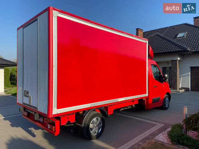 Красный Рено Мастер, объемом двигателя 2.3 л и пробегом 312 тыс. км за 13500 $, фото 2 на Automoto.ua