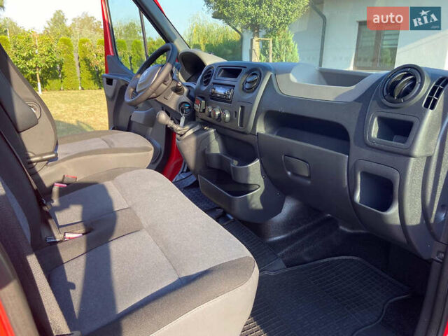 Красный Рено Мастер, объемом двигателя 2.3 л и пробегом 312 тыс. км за 13500 $, фото 5 на Automoto.ua