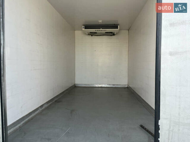 Красный Рено Мастер, объемом двигателя 0 л и пробегом 367 тыс. км за 14980 $, фото 40 на Automoto.ua