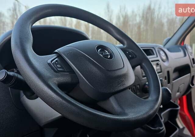 Красный Рено Мастер, объемом двигателя 2.3 л и пробегом 212 тыс. км за 21500 $, фото 18 на Automoto.ua