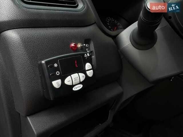 Червоний Рено Мастєр, об'ємом двигуна 2.3 л та пробігом 100 тис. км за 26900 $, фото 5 на Automoto.ua