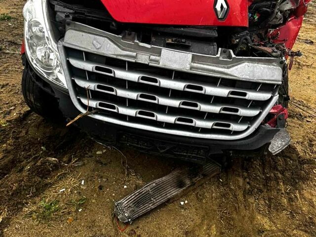 Красный Рено Мастер, объемом двигателя 2.3 л и пробегом 200 тыс. км за 7000 $, фото 4 на Automoto.ua