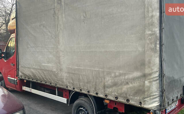 Красный Рено Мастер, объемом двигателя 2.3 л и пробегом 824 тыс. км за 12200 $, фото 3 на Automoto.ua