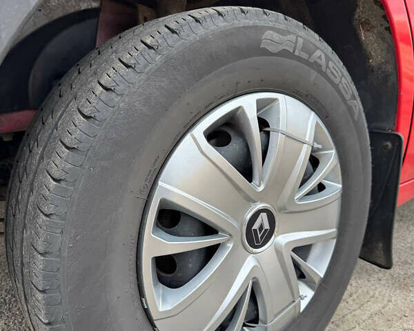 Червоний Рено Мастєр, об'ємом двигуна 2.3 л та пробігом 653 тис. км за 13200 $, фото 28 на Automoto.ua