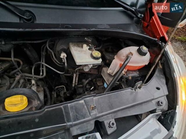 Красный Рено Мастер, объемом двигателя 2.3 л и пробегом 588 тыс. км за 15000 $, фото 17 на Automoto.ua