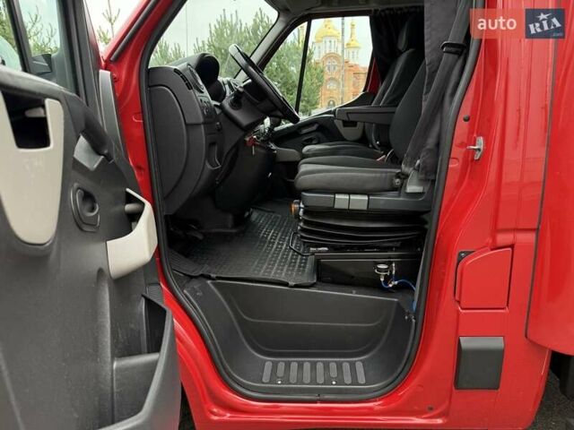 Красный Рено Мастер, объемом двигателя 2.3 л и пробегом 380 тыс. км за 17700 $, фото 45 на Automoto.ua