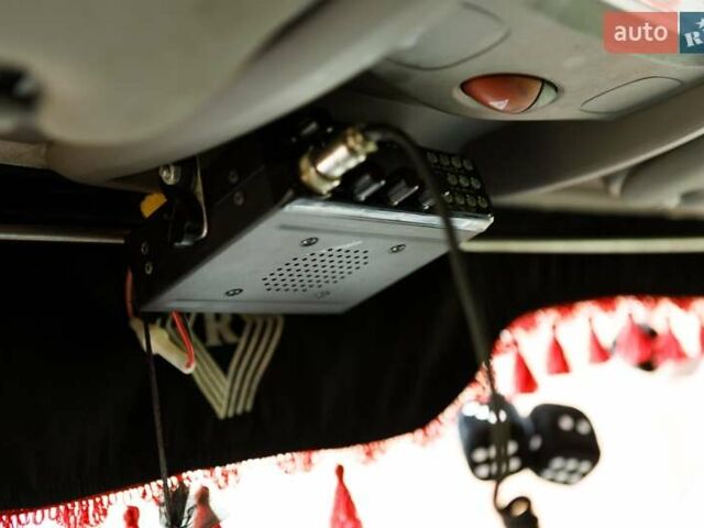 Красный Рено Мастер, объемом двигателя 2.3 л и пробегом 530 тыс. км за 15500 $, фото 19 на Automoto.ua