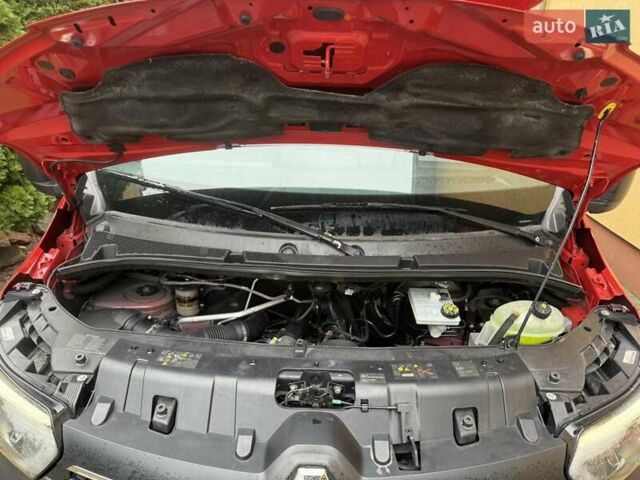 Красный Рено Мастер, объемом двигателя 2.3 л и пробегом 354 тыс. км за 20400 $, фото 6 на Automoto.ua