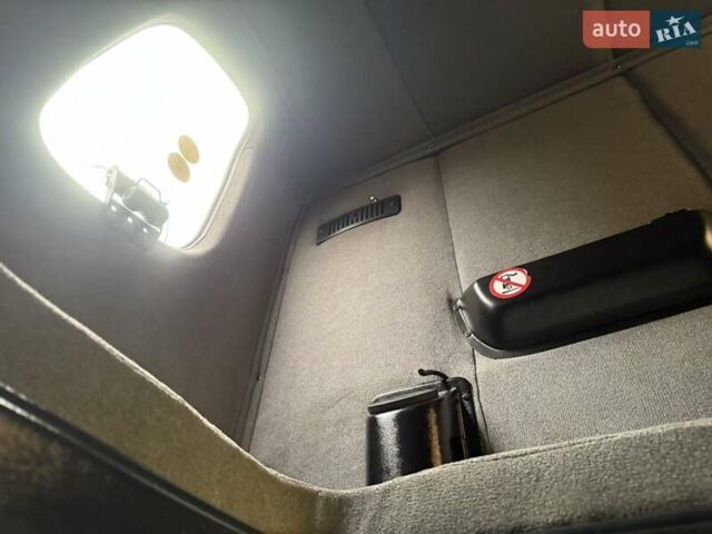 Красный Рено Мастер, объемом двигателя 2.3 л и пробегом 354 тыс. км за 20400 $, фото 16 на Automoto.ua