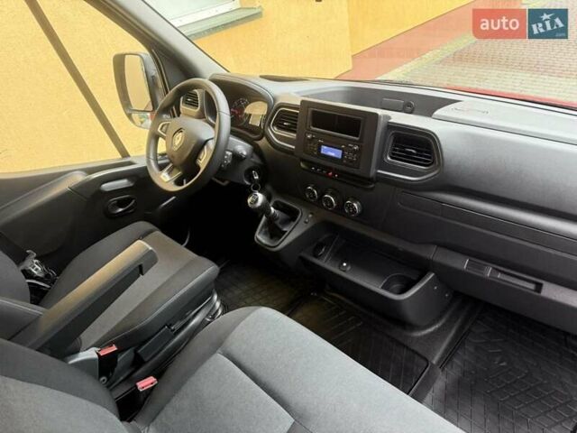 Красный Рено Мастер, объемом двигателя 2.3 л и пробегом 354 тыс. км за 20400 $, фото 14 на Automoto.ua