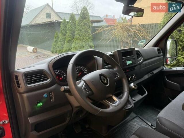 Красный Рено Мастер, объемом двигателя 2.3 л и пробегом 354 тыс. км за 20400 $, фото 10 на Automoto.ua