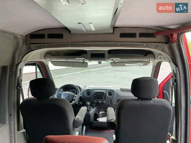 Красный Рено Мастер, объемом двигателя 2.3 л и пробегом 355 тыс. км за 18500 $, фото 15 на Automoto.ua