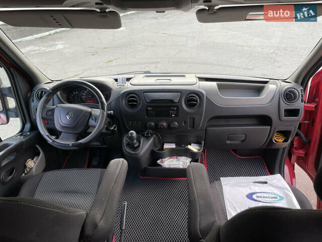 Красный Рено Мастер, объемом двигателя 2.3 л и пробегом 355 тыс. км за 18500 $, фото 14 на Automoto.ua