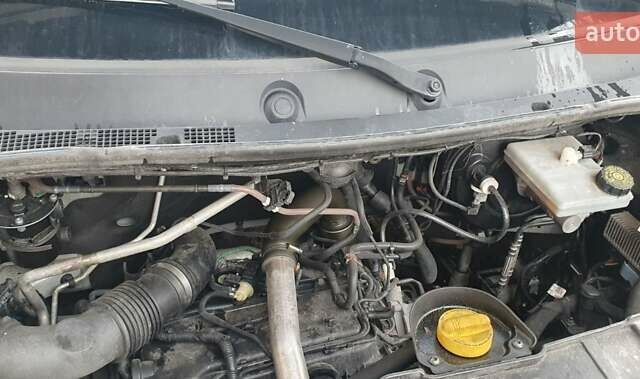 Рено Мастер 2017 в Киеве на Automoto.ua Красный Рено Мастер, объемом двигателя 2.3 л и пробегом 450 тыс. км за 15999 $, фото 16 на Automoto.ua