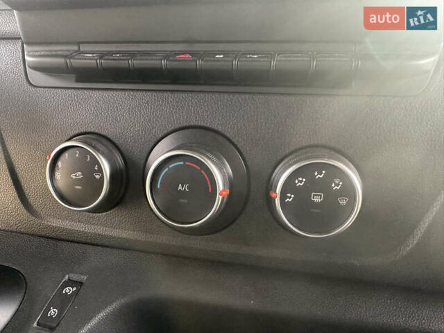 Рено Мастер 2020 в Киеве на Automoto.ua Рено Мастер, объемом двигателя 2.3 л и пробегом 2 тыс. км за 32000 $, фото 14 на Automoto.ua