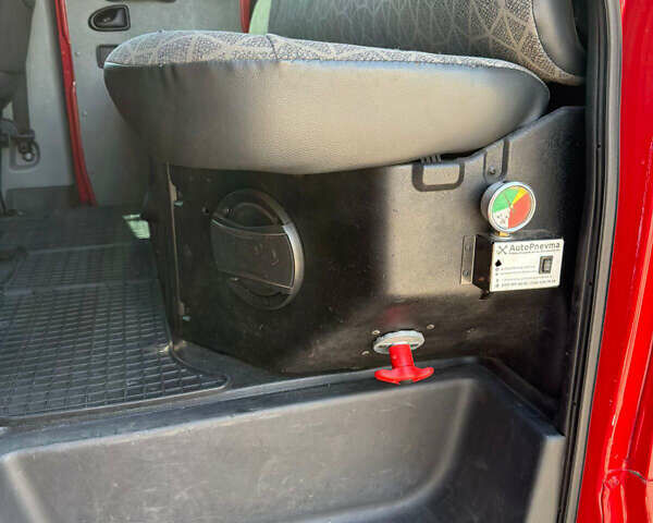 Рено Мастер, объемом двигателя 2.5 л и пробегом 377 тыс. км за 12500 $, фото 17 на Automoto.ua