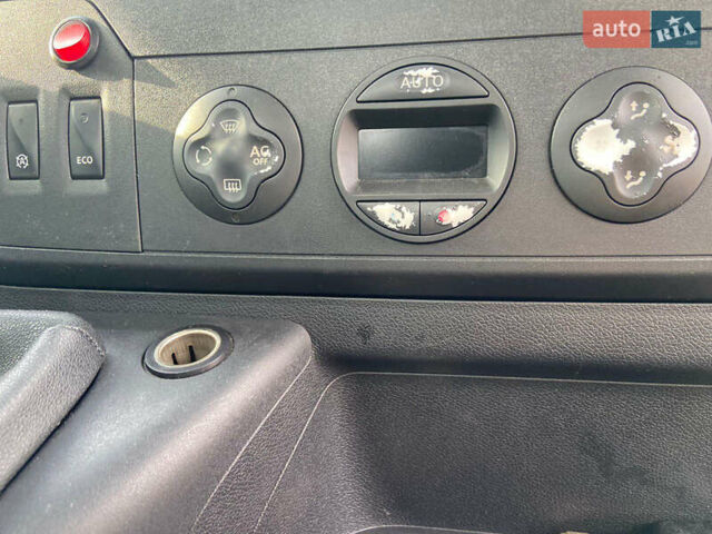 Рено Мастер, объемом двигателя 2.3 л и пробегом 300 тыс. км за 23999 $, фото 7 на Automoto.ua