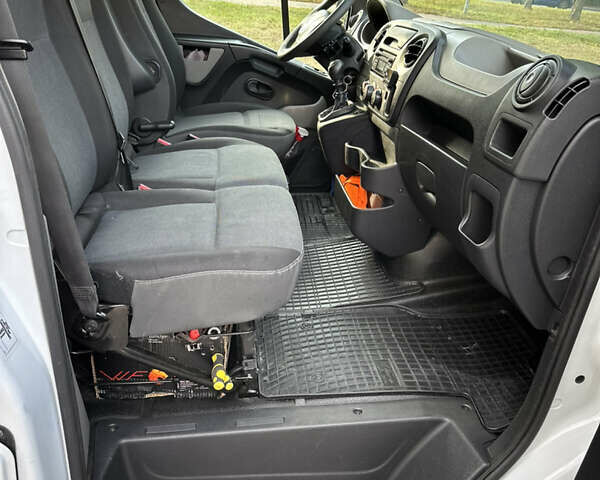 Рено Мастер, объемом двигателя 2.3 л и пробегом 182 тыс. км за 27000 $, фото 42 на Automoto.ua